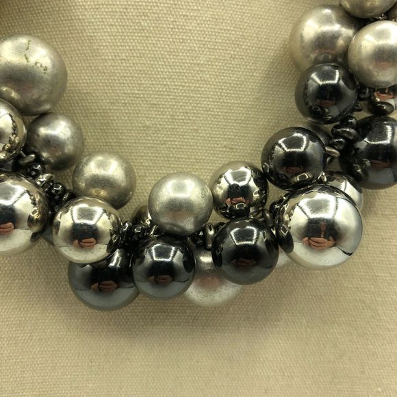 RETRO Silver Tone & Dark Grey Faux Pearl Charm Bead Necklace Festival Party - Picture 4 of 15